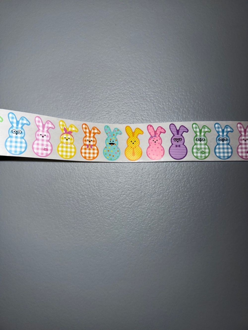 500 Colorful Bunny Stickers - (1 Roll)